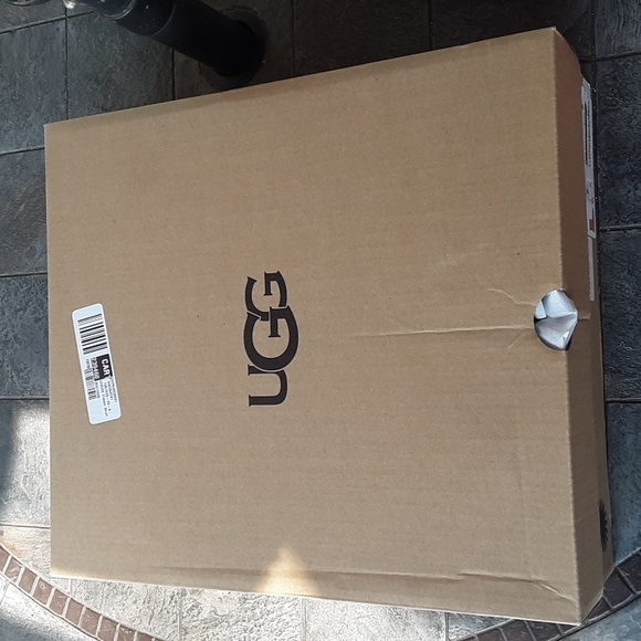 COPY - NEW UGG W CLASSIC ll - Picture 7 of 8